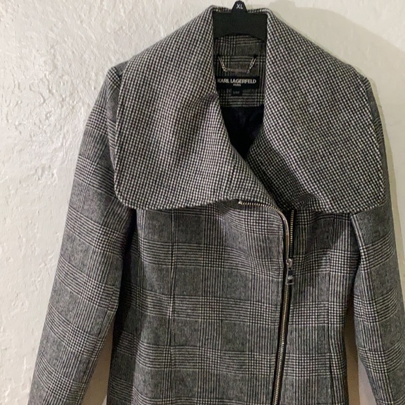 New - Picture 2 of 4